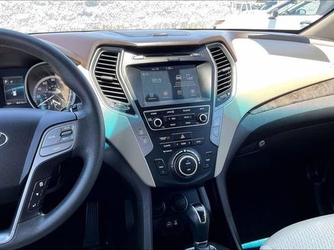 Used 2018 Hyundai Santa Fe Sport w/ 2.4L Value Package 02 FWD image 5