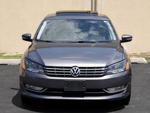 Used 2013 Volkswagen Passat TDI SEL Premium image 25