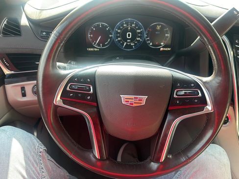 Used 2015 Cadillac Escalade Luxury AWD/4WD image 19