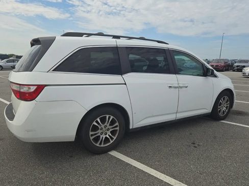 Used 2012 Honda Odyssey EX image 3