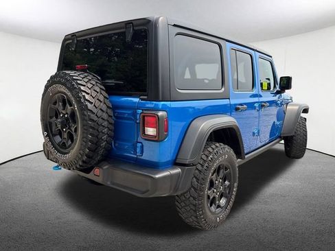 Used 2023 Jeep Wrangler Unlimited w/ Cold Weather Group AWD/4WD image 14