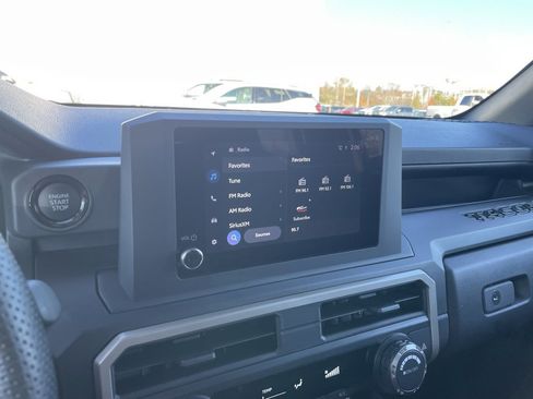 Used 2025 Toyota Tacoma SR image 16