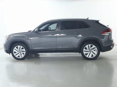 Used 2022 Volkswagen Atlas Cross Sport SE image 40