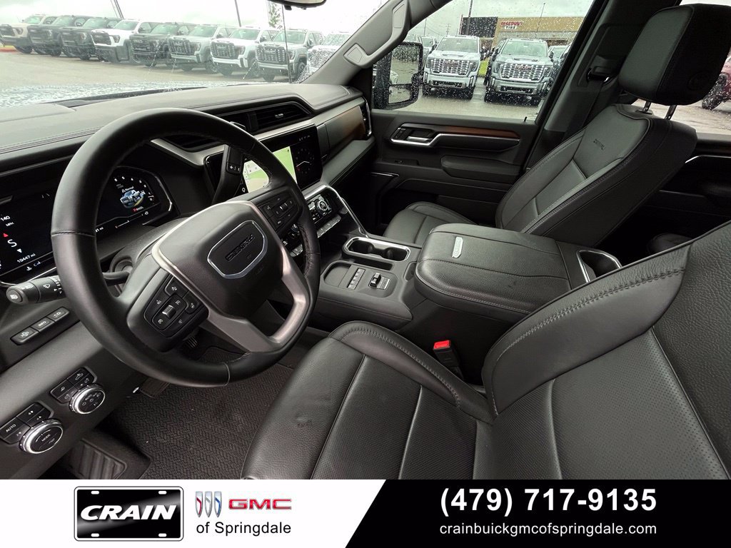 Used 2025 GMC Sierra 2500 Denali w/ Technology Package AWD/4WD image 8