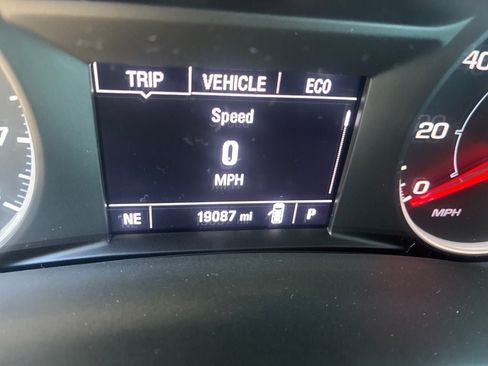Used 2018 GMC Terrain SLE FWD image 17