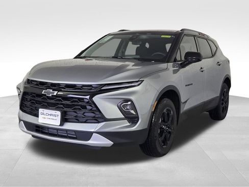 New 2026 Chevrolet Blazer LT w/ Midnight/Sport Edition FWD image 3