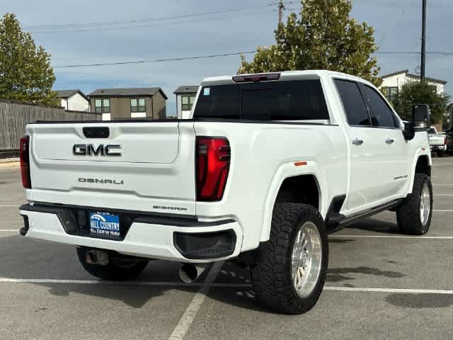 Used 2024 GMC Sierra 2500 Denali Ultimate AWD/4WD image 6