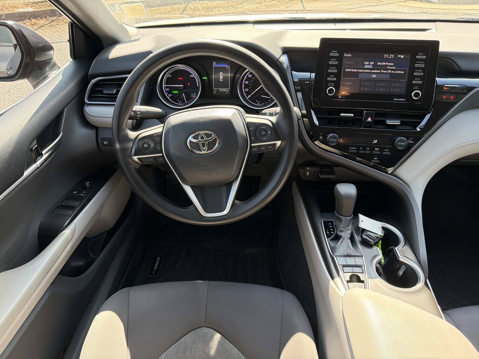 Used 2023 Toyota Camry LE FWD image 3