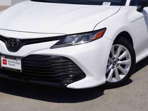 Used 2020 Toyota Camry LE w/ Carpet Mat Package FWD image 5