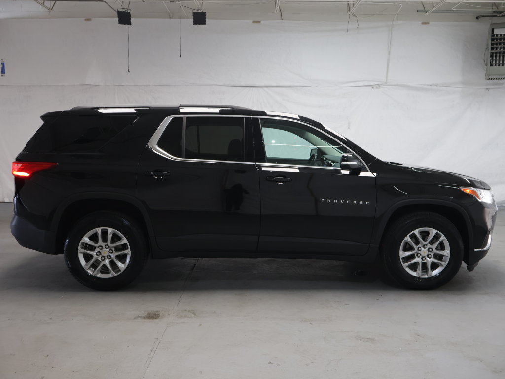 Used 2021 Chevrolet Traverse LT w/ LPO, Floor Liner Package AWD/4WD image 8