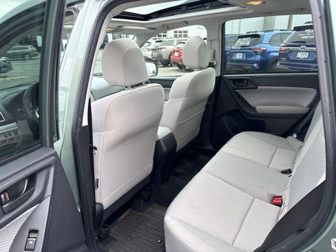 Used 2018 Subaru Forester 2.5i Premium w/ Protection Package #3 AWD/4WD image 16