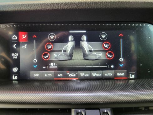 New 2025 Alfa Romeo Stelvio Sprint AWD/4WD image 30