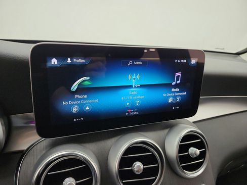 Used 2022 Mercedes-Benz GLC 300 image 9