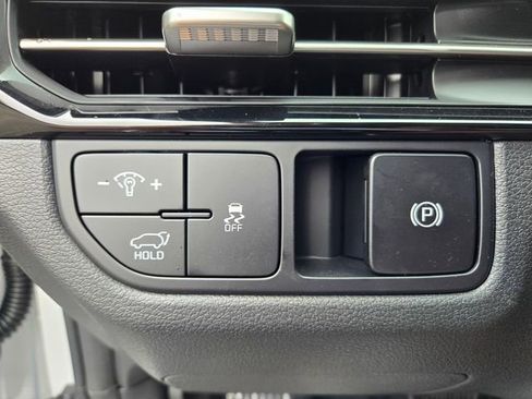 New 2026 Kia Sportage SX FWD image 14
