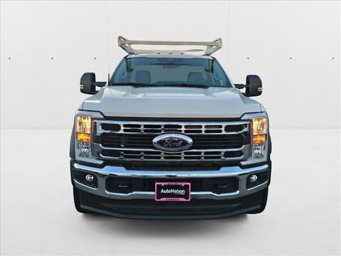 New 2025 Ford F450 XL w/ XL Chrome Package image 5