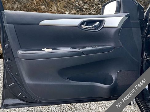 Used 2017 Nissan Sentra S FWD image 18
