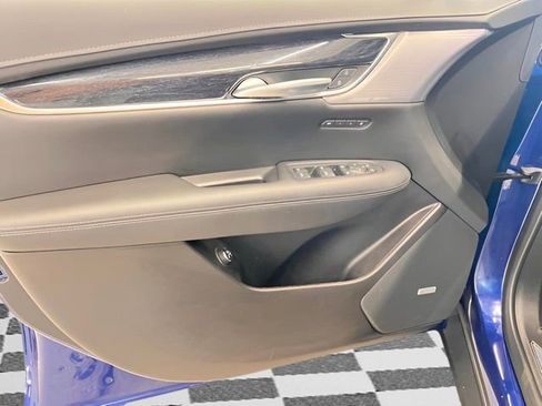 Certified 2023 Cadillac XT5 Premium Luxury image 17