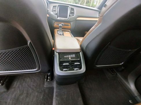 Used 2018 Volvo XC90 T6 Inscription w/ Convenience Package AWD/4WD image 32