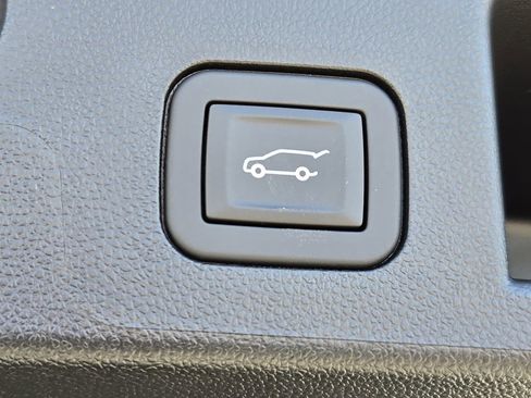 New 2026 GMC Terrain Elevation AWD/4WD image 9