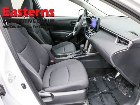 Used 2023 Toyota Corolla Cross LE image 23