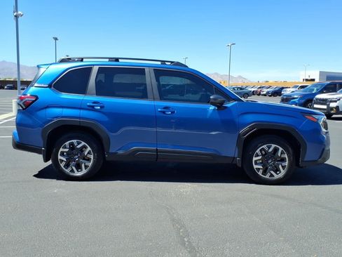 Used 2026 Subaru Forester Premium image 7