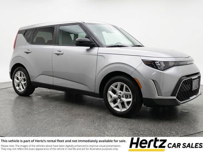 Used 2025 Kia Soul LX w/ LX Technology Package