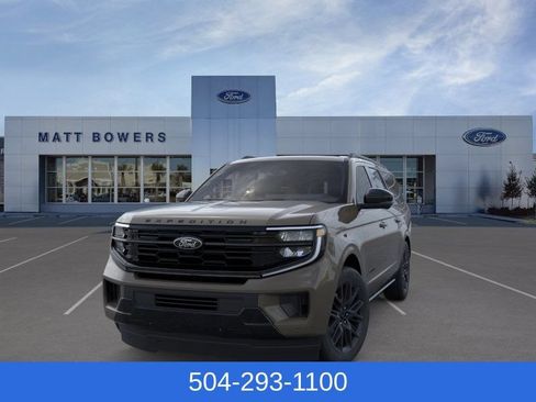 New 2026 Ford Expedition Max Platinum w/ Stealth Appearance Package AWD/4WD image 3