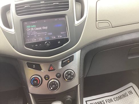 Used 2015 Chevrolet Trax LTZ AWD/4WD image 12