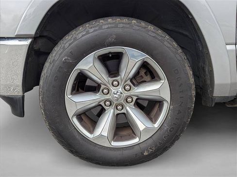 Used 2019 RAM 1500 Limited AWD/4WD image 9
