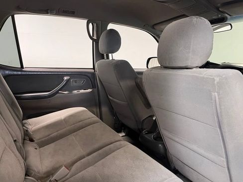 Used 2005 Toyota Sequoia SR5 RWD image 13