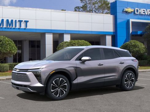 New 2025 Chevrolet Blazer EV LT image 2