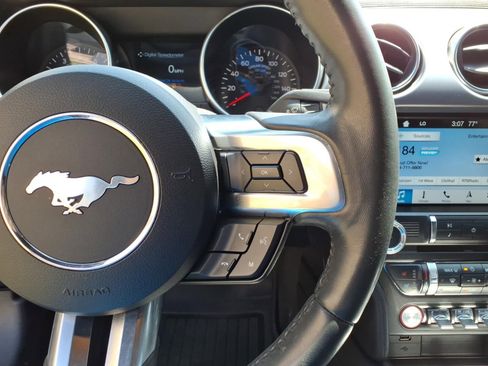 Used 2018 Ford Mustang GT Premium RWD image 24