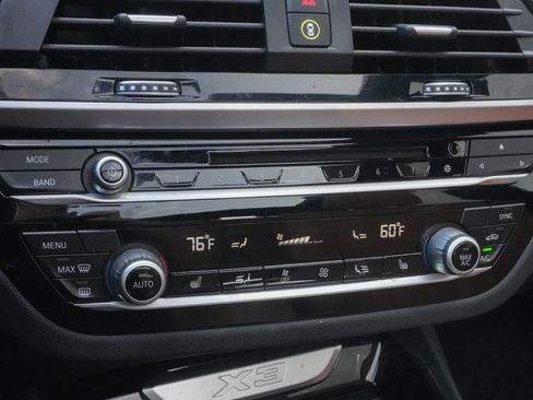 Used 2019 BMW X3 sDrive30i w/ M Sport Package RWD image 24