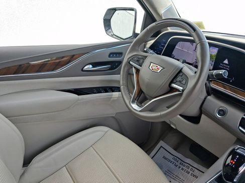 Used 2024 Cadillac Escalade Sport Platinum w/ LPO, ONYX Package AWD/4WD image 22