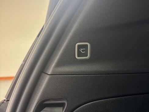 New 2026 Chrysler Pacifica Select image 25