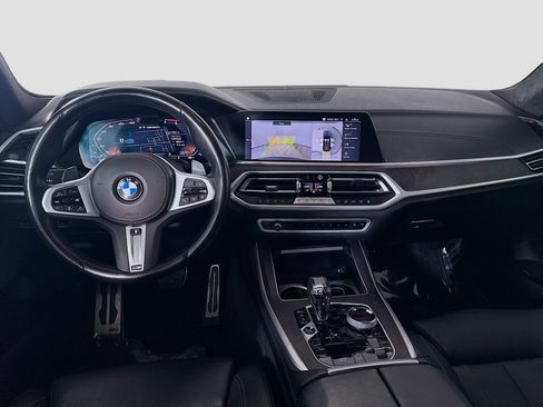 Used 2022 BMW X7 M50i w/ Dynamic Handling Package image 17