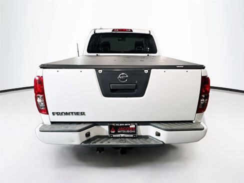 Used 2021 Nissan Frontier S image 5