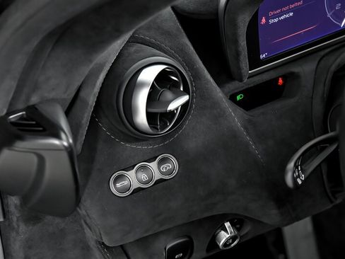Used 2020 McLaren 720S Spider RWD image 19