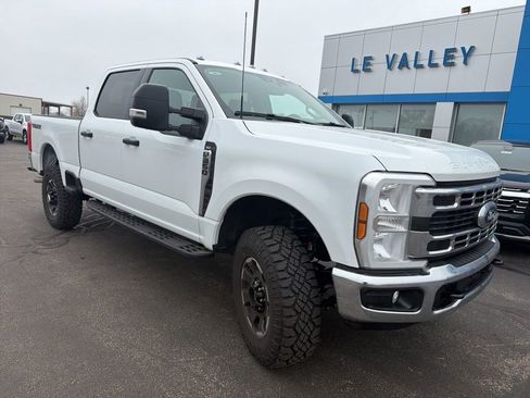 Used 2026 Ford F350 XLT w/ Tremor Off-Road Package image 1