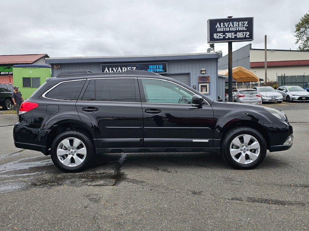 Used 2012 Subaru Outback 2.5i Limited AWD/4WD image 8