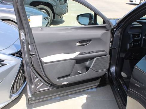 Used 2023 Lexus UX 250h FWD w/ Accessory Package (Z2) image 11