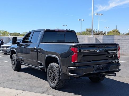 Used 2024 Chevrolet Silverado 2500 High Country w/ High Country Premium Package image 7