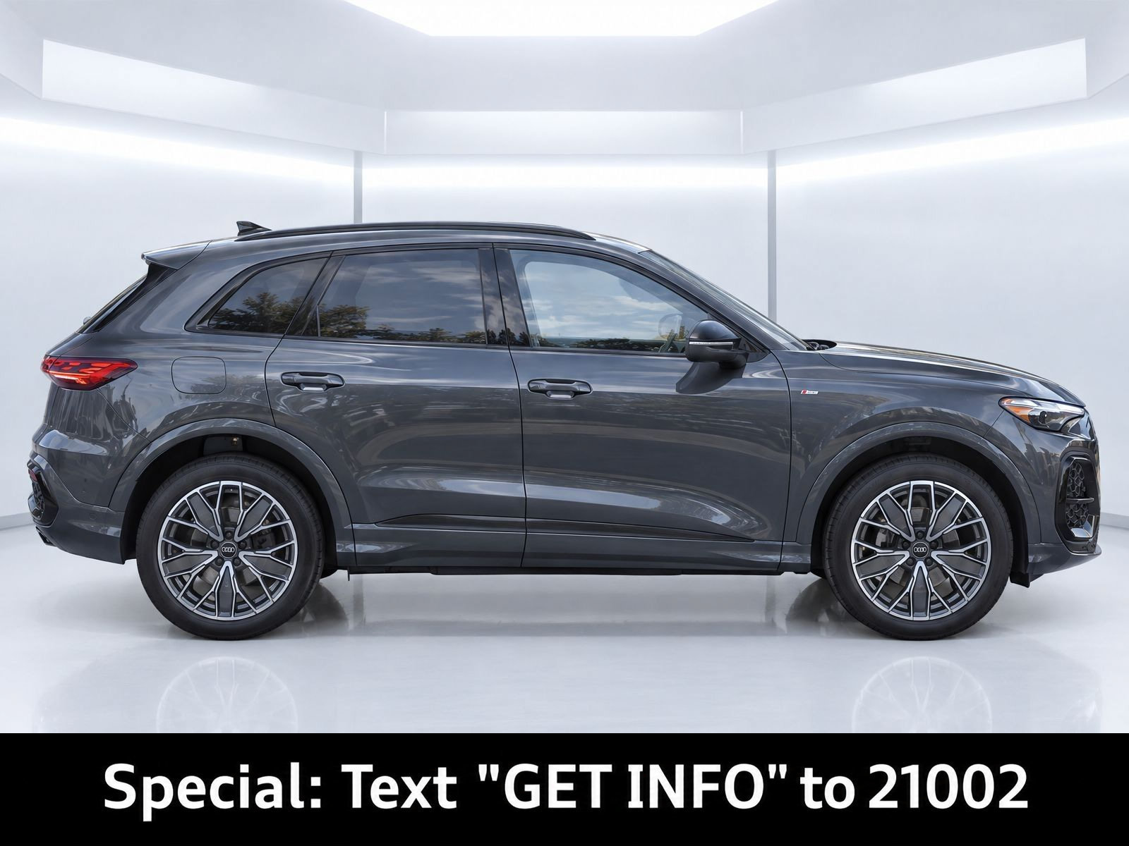 New 2026 Audi Q5 Premium Plus AWD/4WD image 3