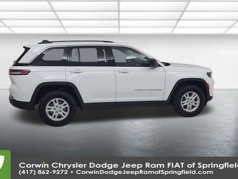 Certified 2023 Jeep Grand Cherokee Laredo w/ Luxury Tech Group I image 16