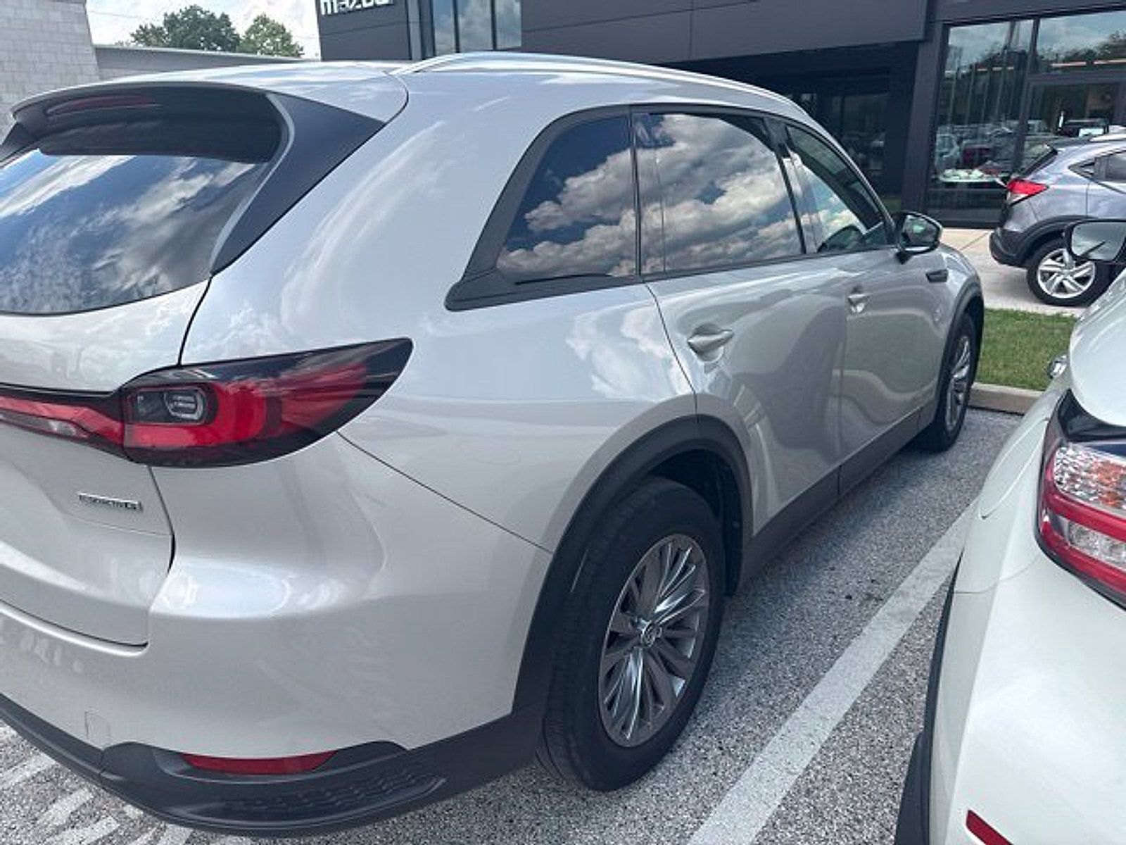 Used 2024 MAZDA CX-90 3.3 Turbo w/ Preferred Plus AWD/4WD image 22