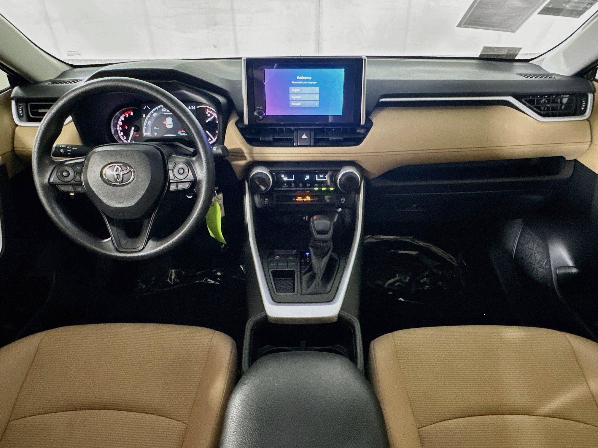 Certified 2025 Toyota RAV4 LE FWD image 26