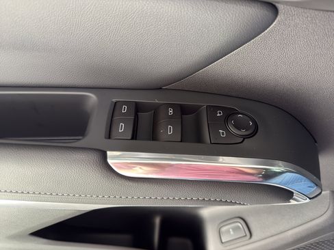 New 2026 Chevrolet Traverse LT image 20