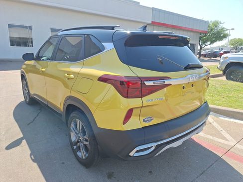 Used 2023 Kia Seltos S image 4