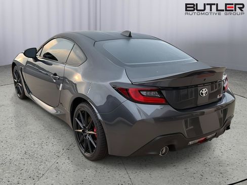 New 2026 Toyota GR86 Premium RWD image 4