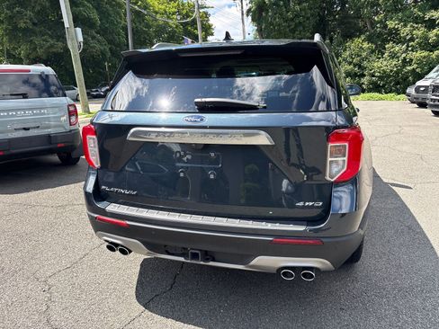 Used 2023 Ford Explorer Platinum w/ Technology Package AWD/4WD image 6